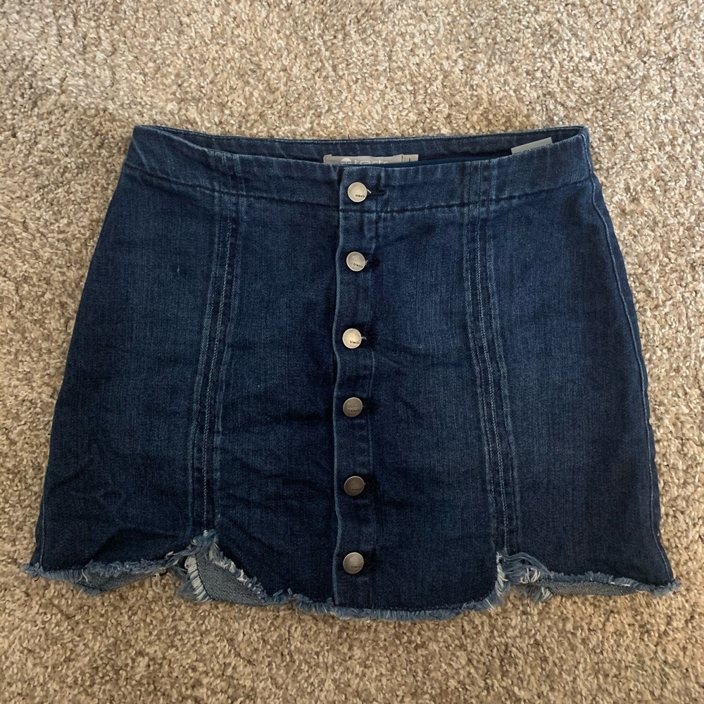 Tight jean skirt